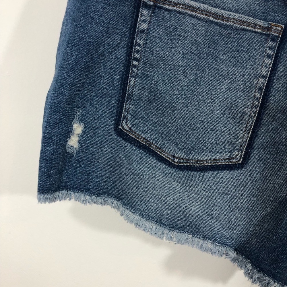 Good American Blue Cut Off Jean Denim Frayed Shorts 18 - Picture 9 of 12